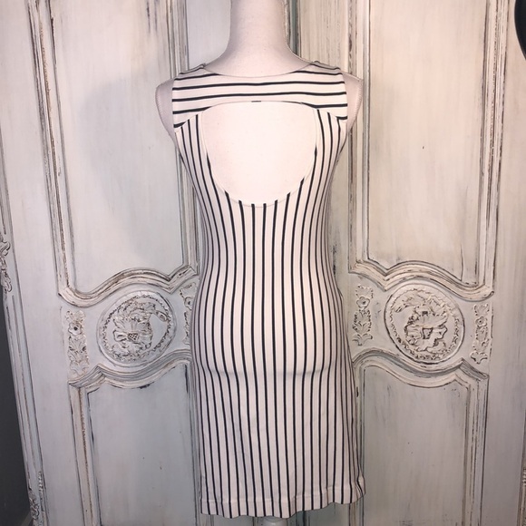 Banana Republic MadMen Navy on White Stripes Sleeveless Peekaboo Back Dress S/XS - Picture 7 of 11